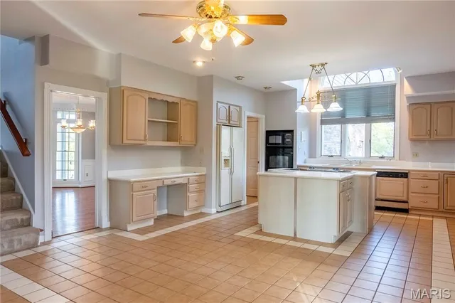 $7,000,000 | 21772 Hwy D, Eolia, MO 63344