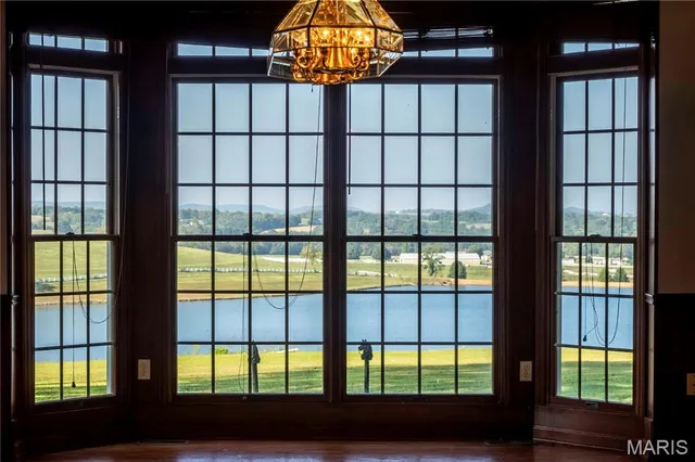 $7,000,000 | 21772 Hwy D, Eolia, MO 63344