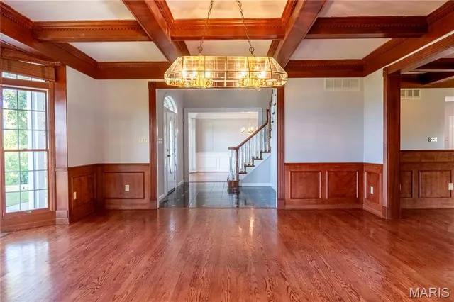 $7,000,000 | 21772 Hwy D, Eolia, MO 63344