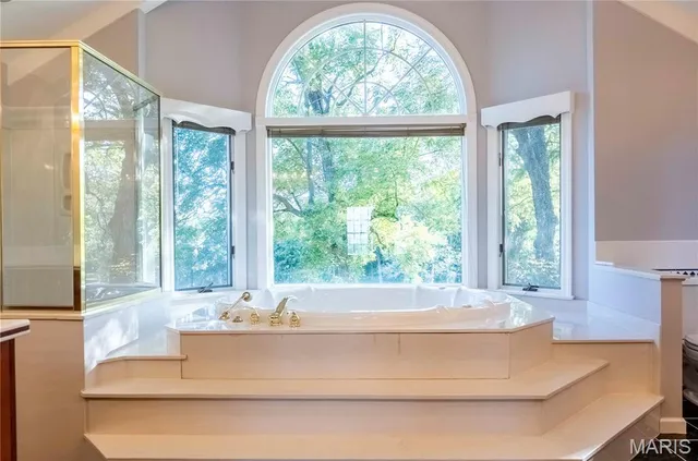 $7,000,000 | 21772 Hwy D, Eolia, MO 63344