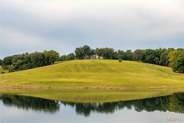 $7,000,000 | 21772 Hwy D, Eolia, MO 63344