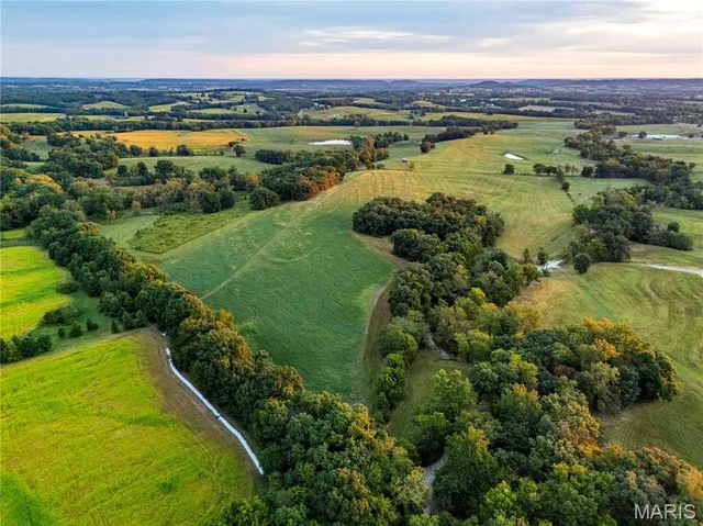 $7,000,000 | 21772 Hwy D, Eolia, MO 63344