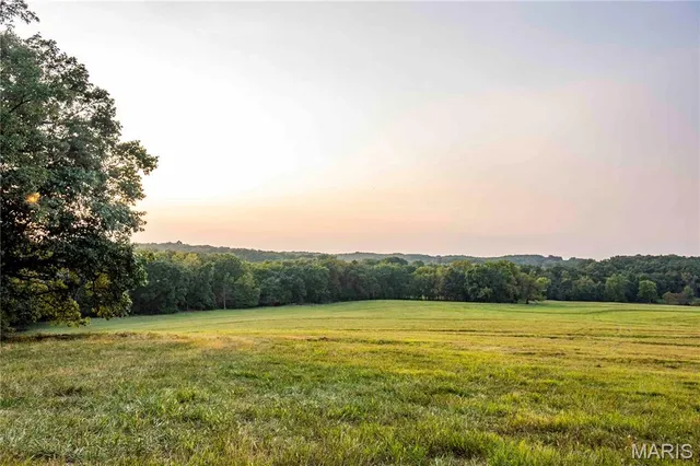 $7,000,000 | 21772 Hwy D, Eolia, MO 63344
