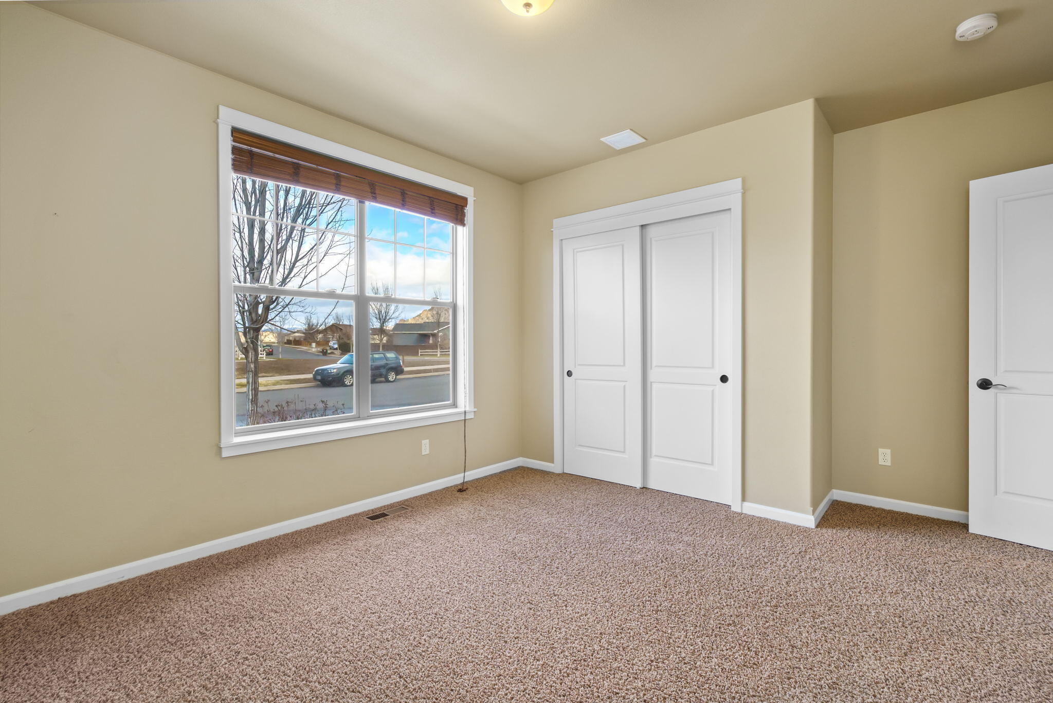 1408 Northeast Hudspeth Road Prineville, OR 97754 - Photo 18 of 26 Guest bedroom