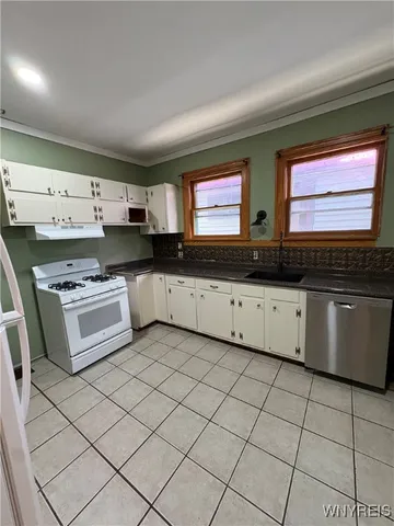 $1,495 | 497 Breckenridge Street, Buffalo, NY 14213