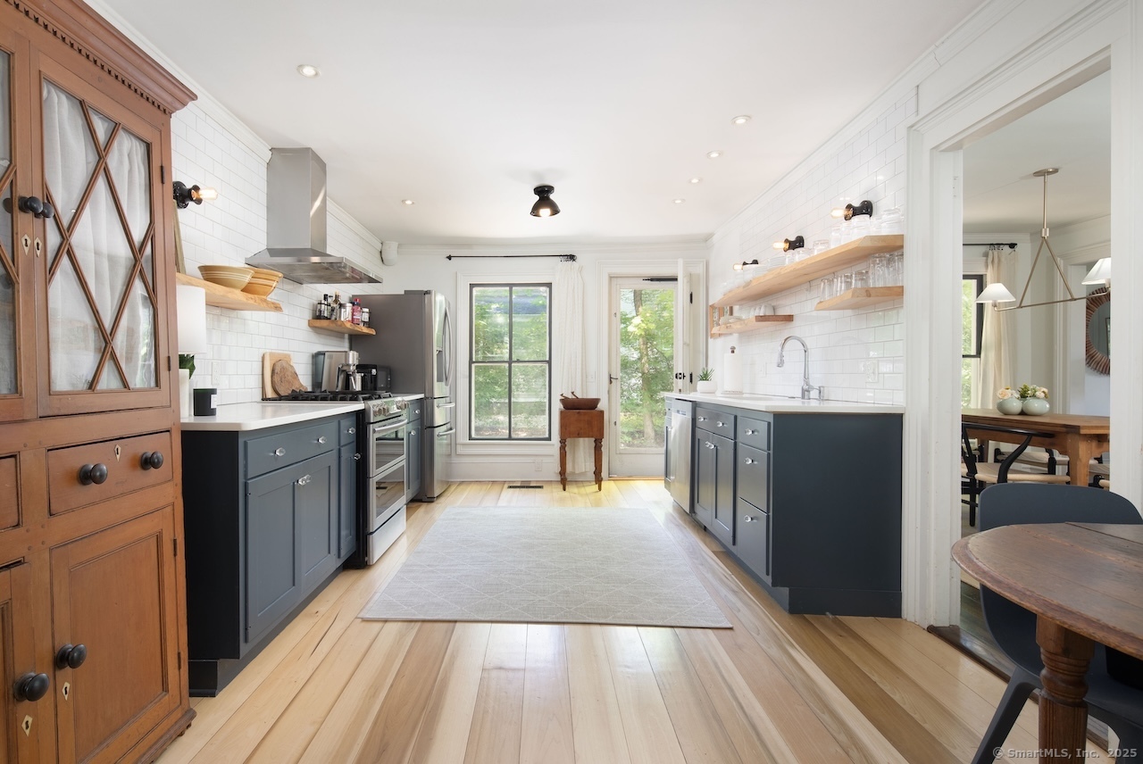 16 Under Mountain Road Salisbury, CT 06068 - Photo 9 of 28