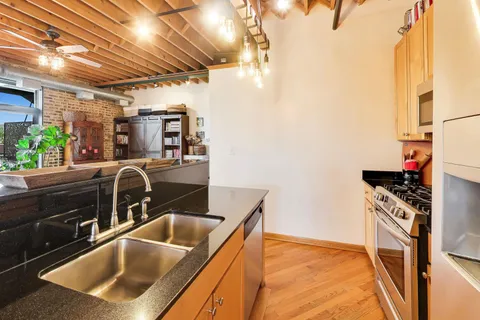 $295,000 | 7509 Madison Street, Unit B3, Forest Park, IL 60130