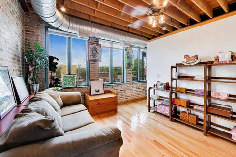 $295,000 | 7509 Madison Street, Unit B3, Forest Park, IL 60130