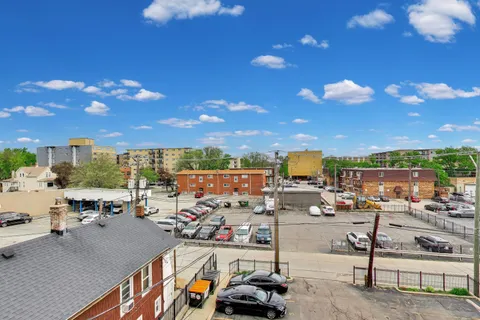 $295,000 | 7509 Madison Street, Unit B3, Forest Park, IL 60130