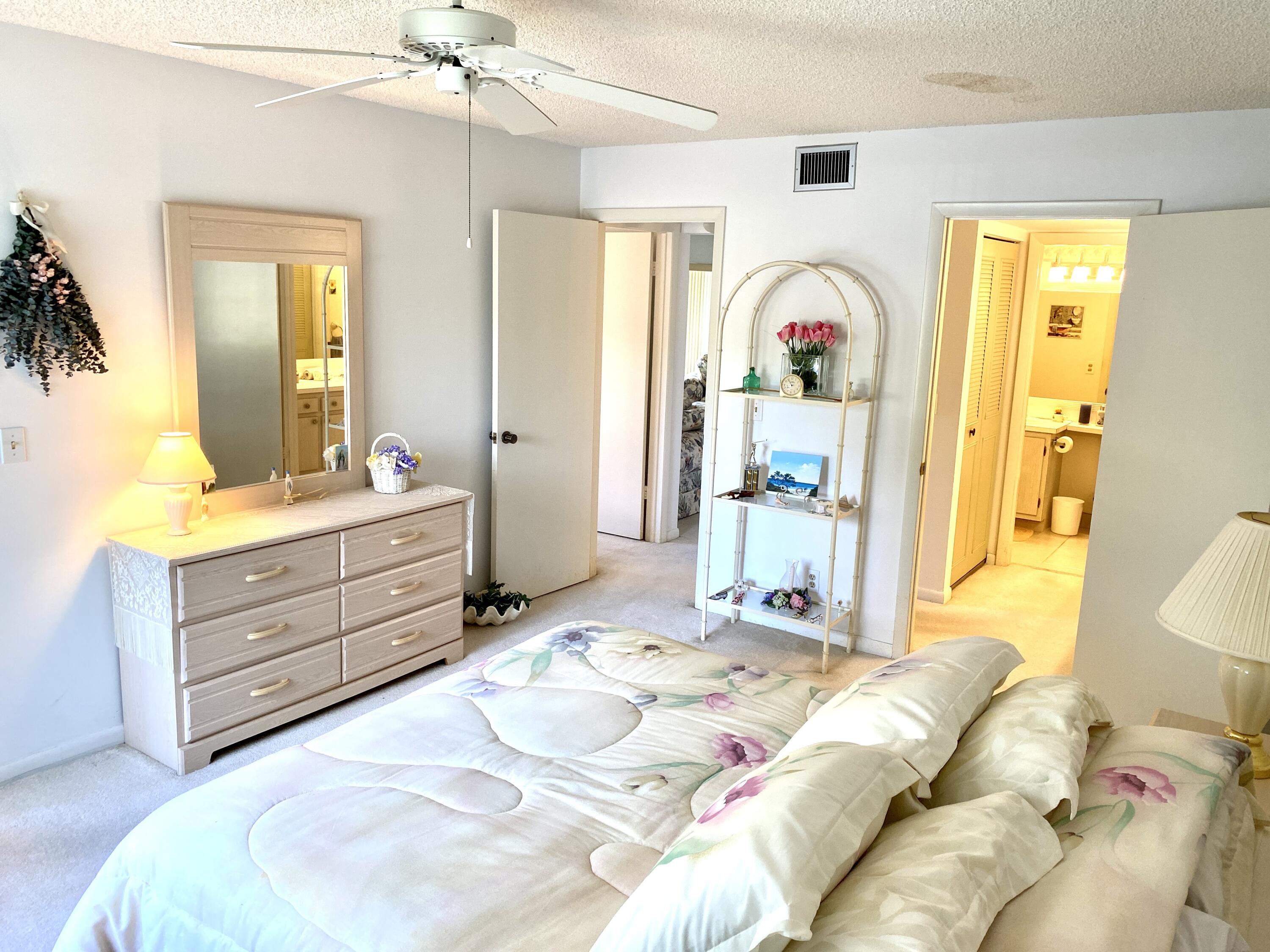 340 Pine Ridge Circle, Unit B2 Greenacres, FL 33463 - Photo 14 of 29 IMG_2085