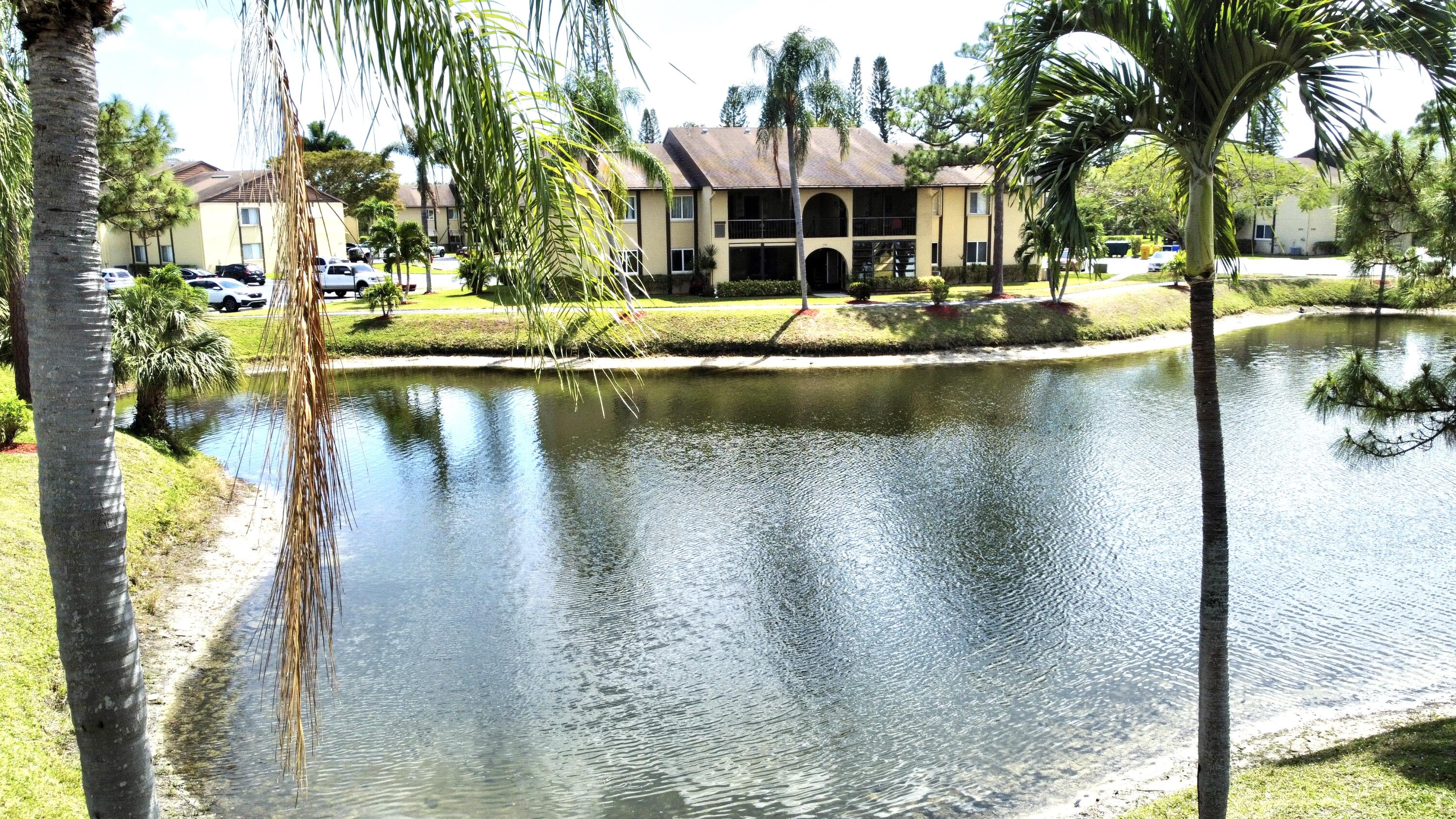 340 Pine Ridge Circle, Unit B2 Greenacres, FL 33463 - Photo 24 of 29 RemoteMediaFile_6553741_0_2022_03_11_12_