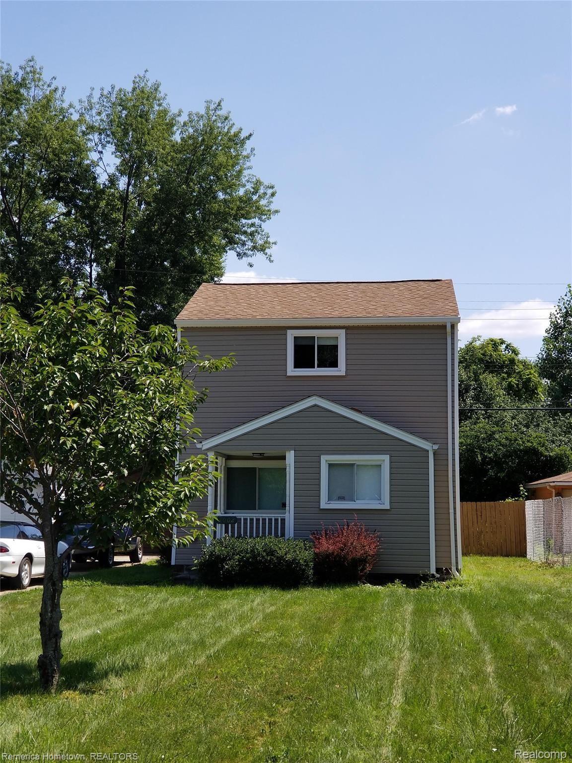 4002 Kent Road Royal Oak, MI 48073 - Photo 2 of 15 front2.jpg