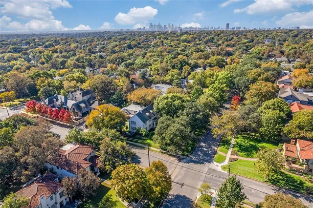 an aerial view of multiple house