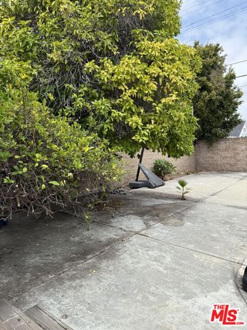 $1,288,000 | 206 North Hobart Boulevard, Los Angeles, CA 90004