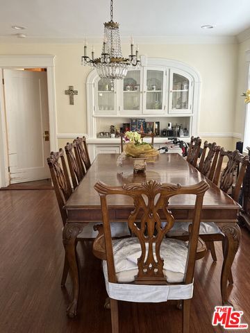 $1,288,000 | 206 North Hobart Boulevard, Los Angeles, CA 90004