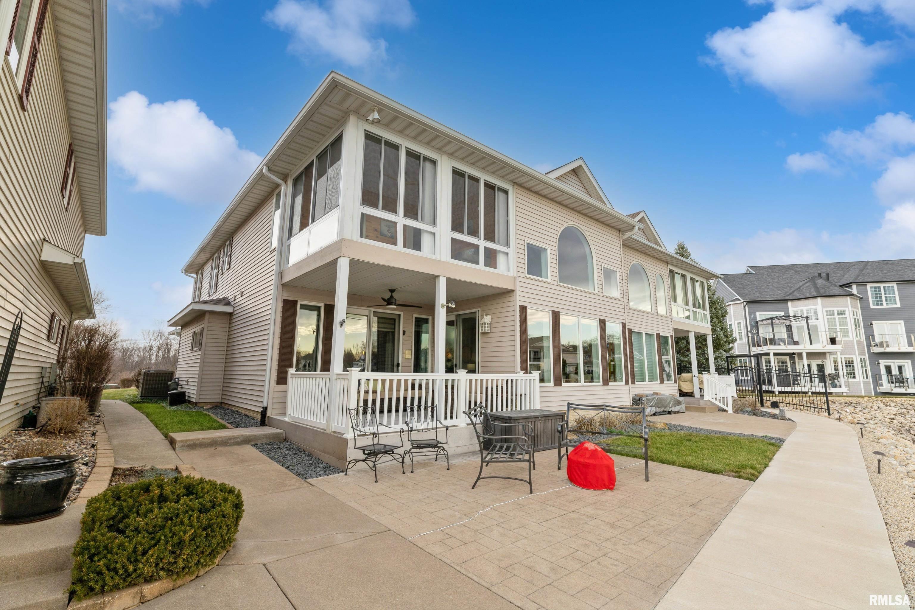 120 9th Street Hampton, IL 61256 - Photo 1 of 53 Gallery Image 1