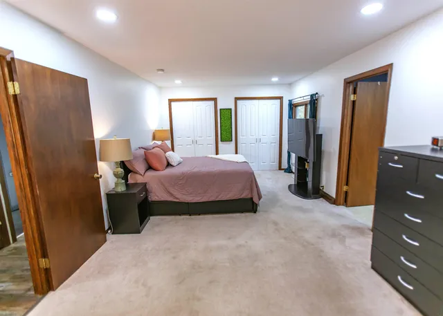 $334,000 | 2680 South 390 West, Pleasant Lake, IN 46779