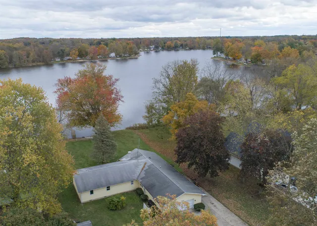 $334,000 | 2680 South 390 West, Pleasant Lake, IN 46779