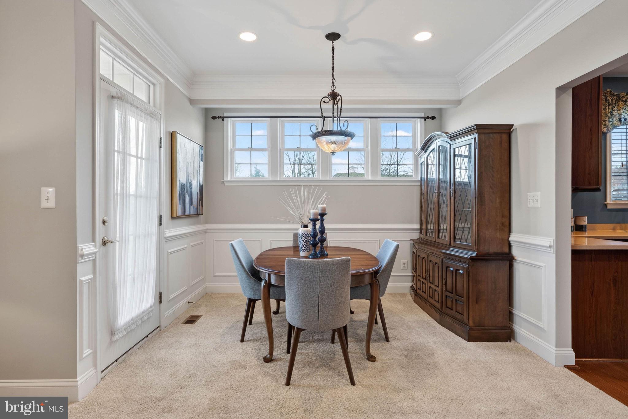 6920 Netherstone Court Gainesville, VA 20155 - Photo 15 of 44 Dining Area