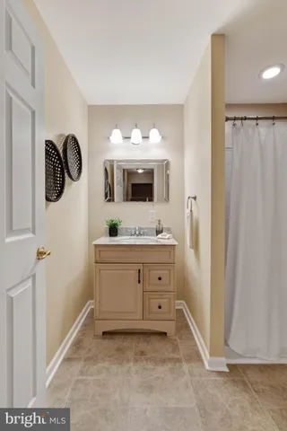 $599,999 | 6920 Netherstone Court, Gainesville, VA 20155