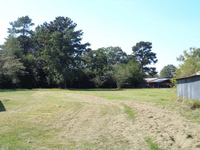 902 14th Avenue Atmore, AL 36502 - Photo 3 of 14