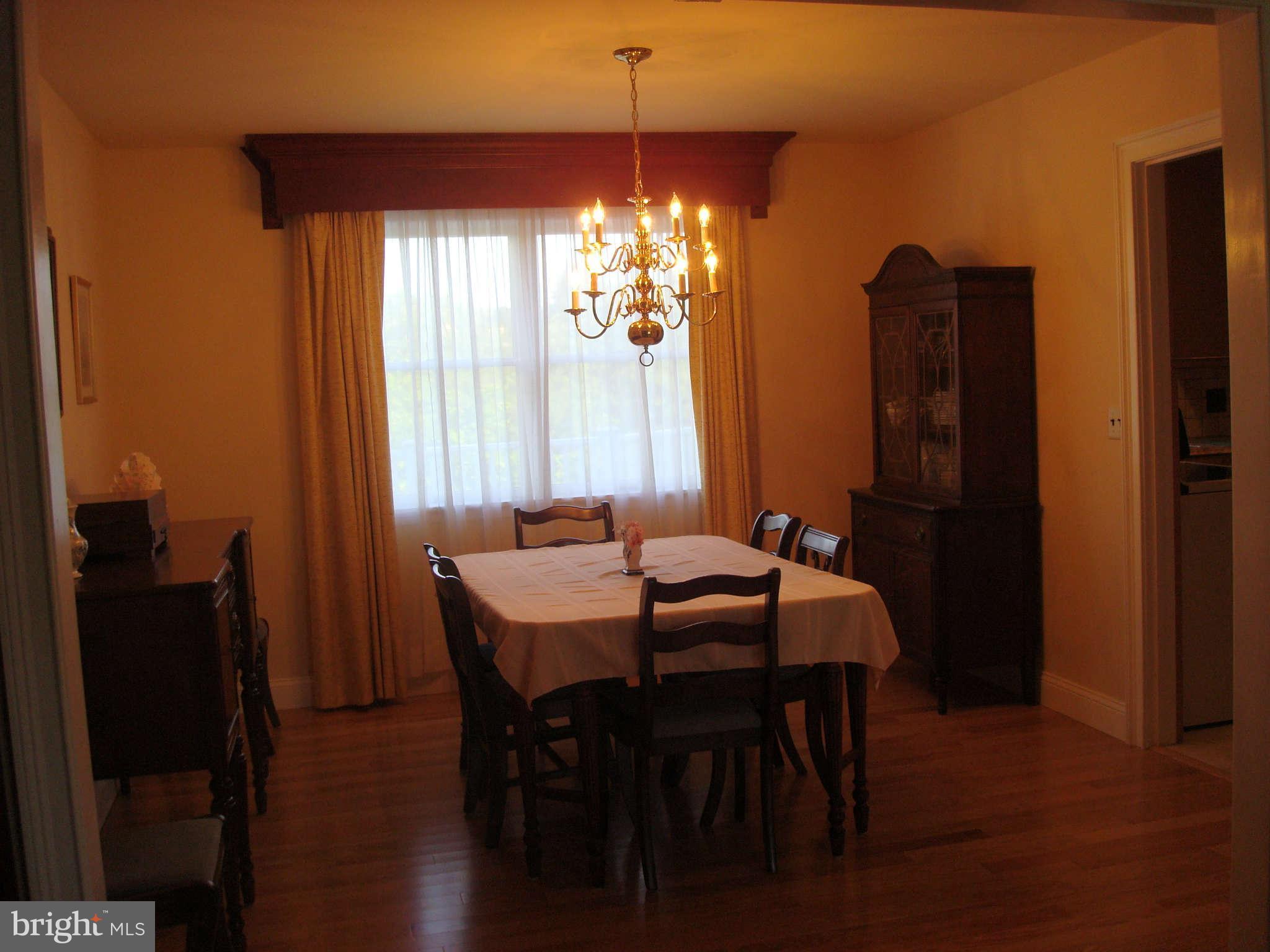 1190 Long Valley Road Westminster, MD 21158 - Photo 4 of 30 Dining Room