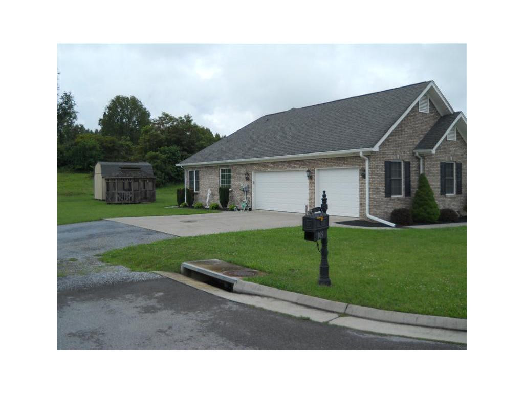 109 Harvest Road Bristol, VA 24201 - Photo 2 of 24 Photo 2