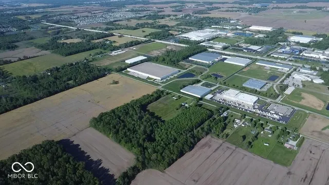 $2,000,000 | 6520 South 300 West, Columbus, IN 47201