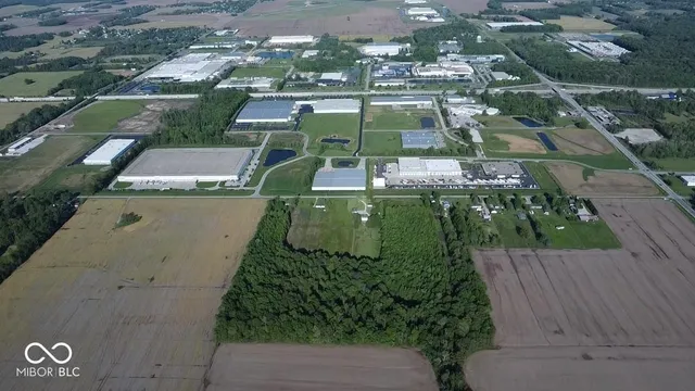 $2,000,000 | 6520 South 300 West, Columbus, IN 47201