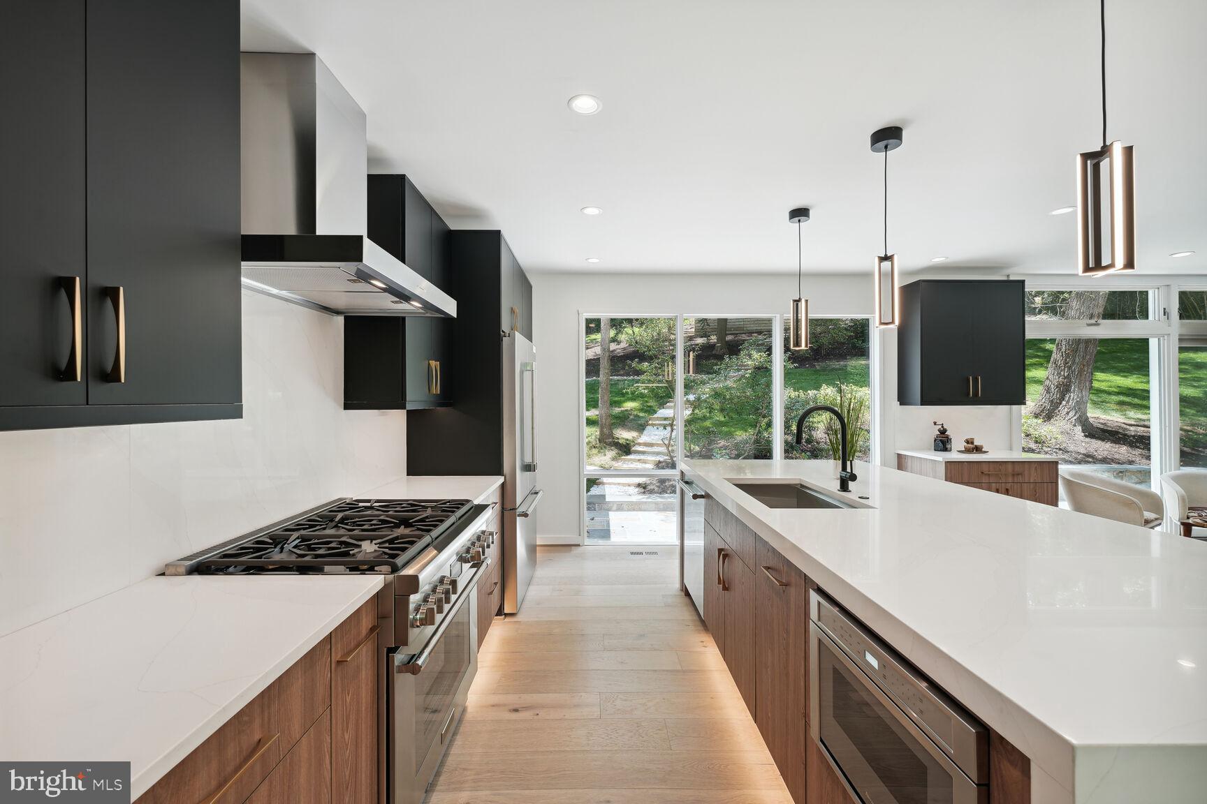 7318 Rippon Road Alexandria, VA 22307 - Photo 11 of 57 Kitchen