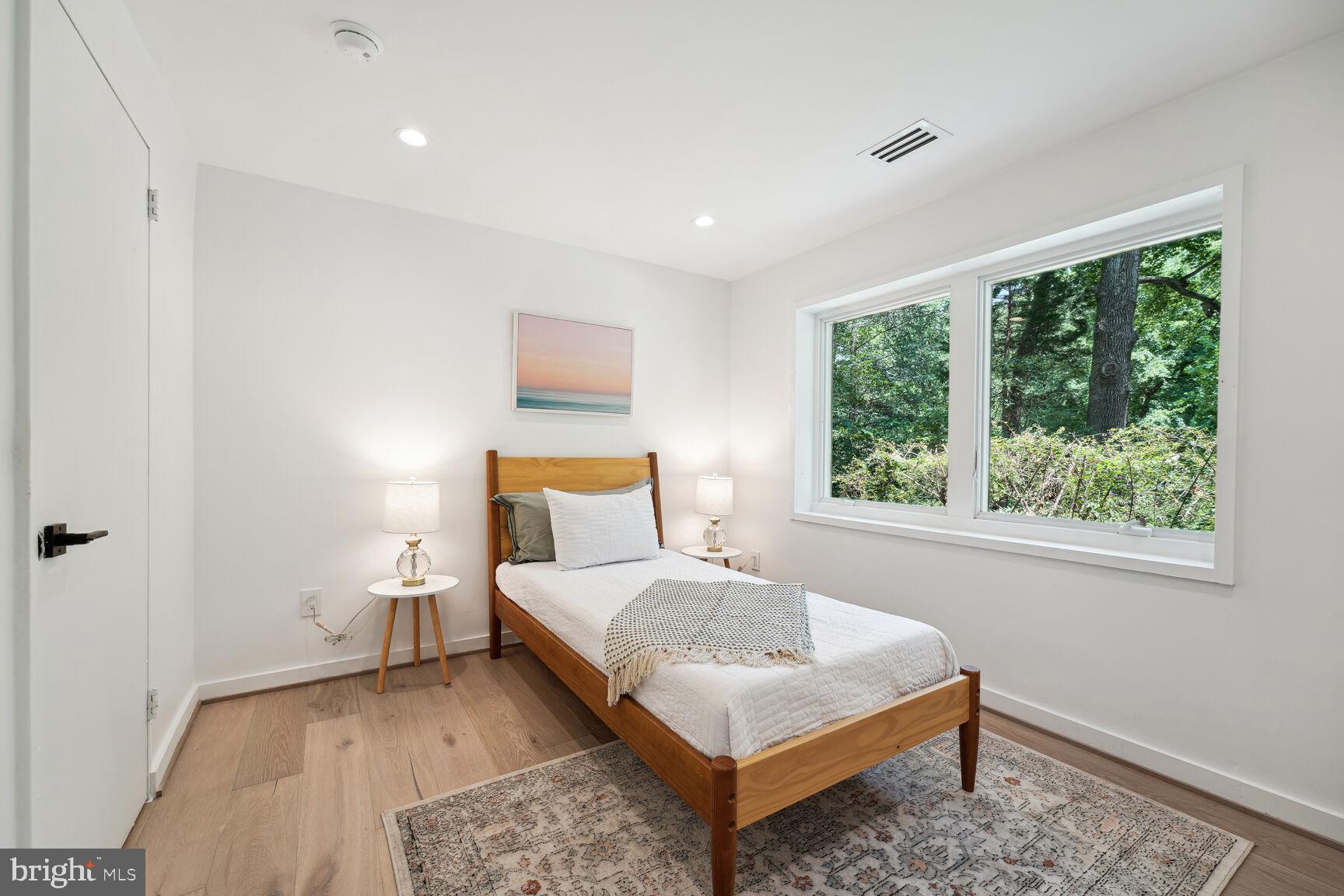 7318 Rippon Road Alexandria, VA 22307 - Photo 26 of 57 Bedroom 2