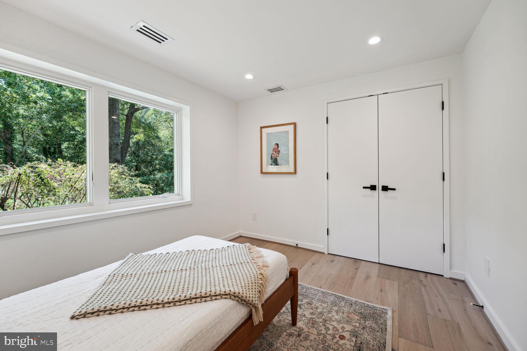 7318 Rippon Road Alexandria, VA 22307 - Photo 27 of 57 Bedroom 2