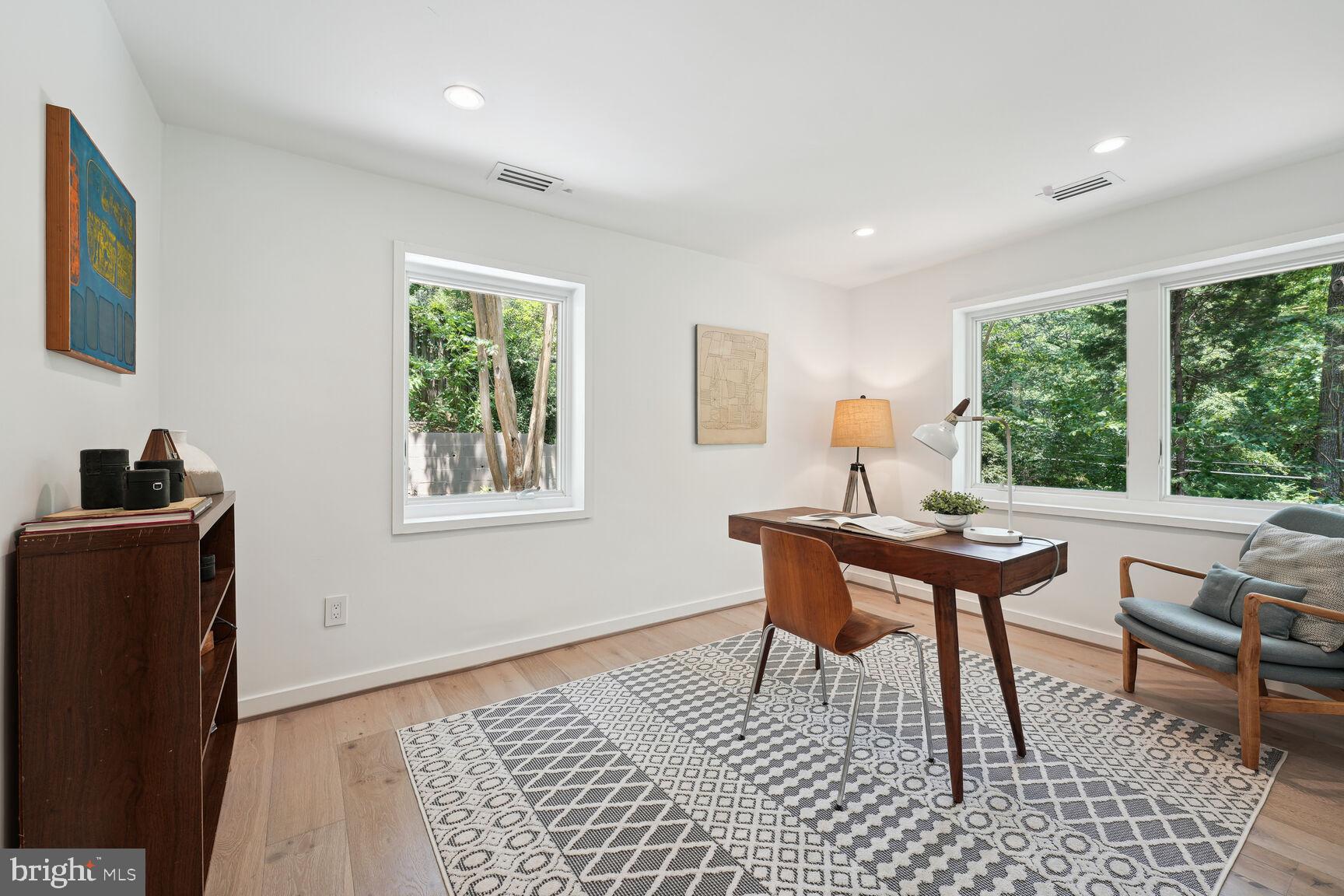 7318 Rippon Road Alexandria, VA 22307 - Photo 28 of 57 Bedroom 3