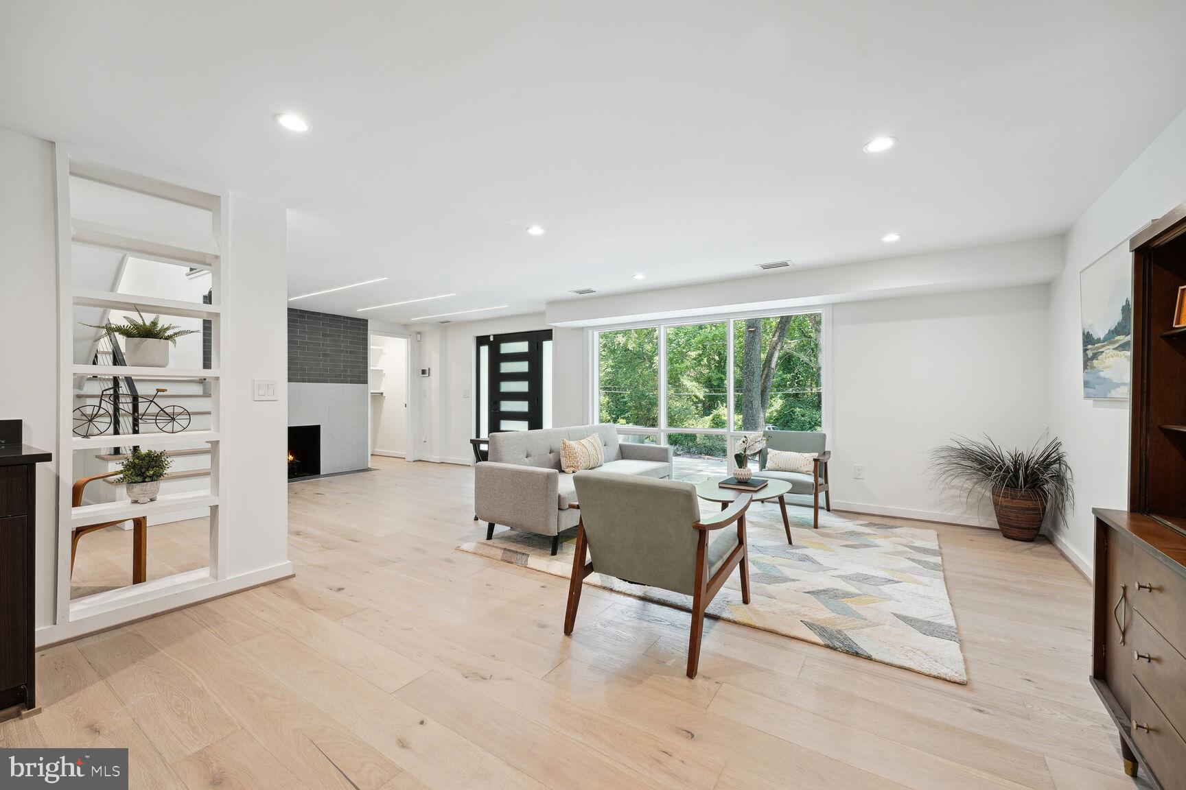 7318 Rippon Road Alexandria, VA 22307 - Photo 30 of 57 Family Room