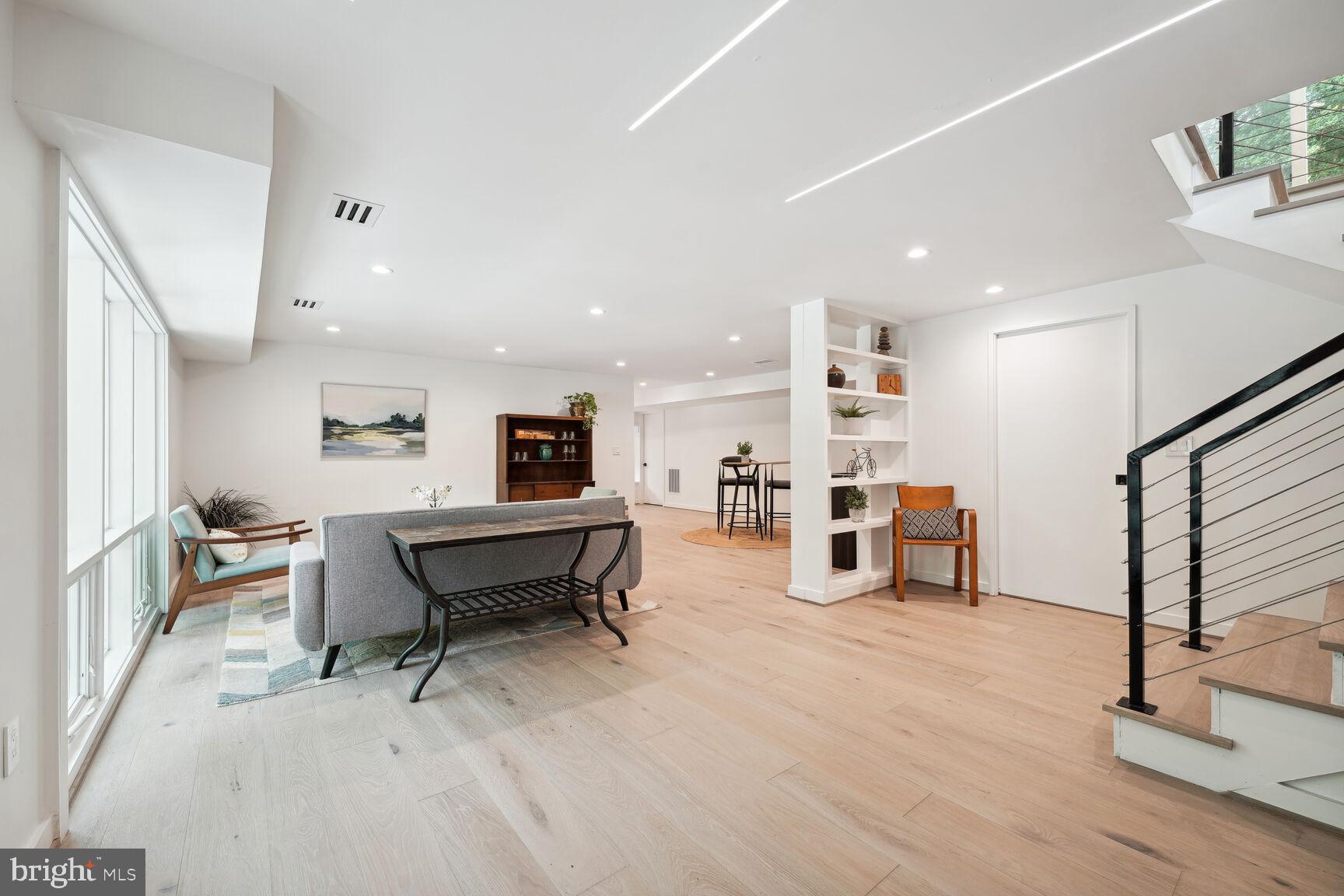 7318 Rippon Road Alexandria, VA 22307 - Photo 31 of 57