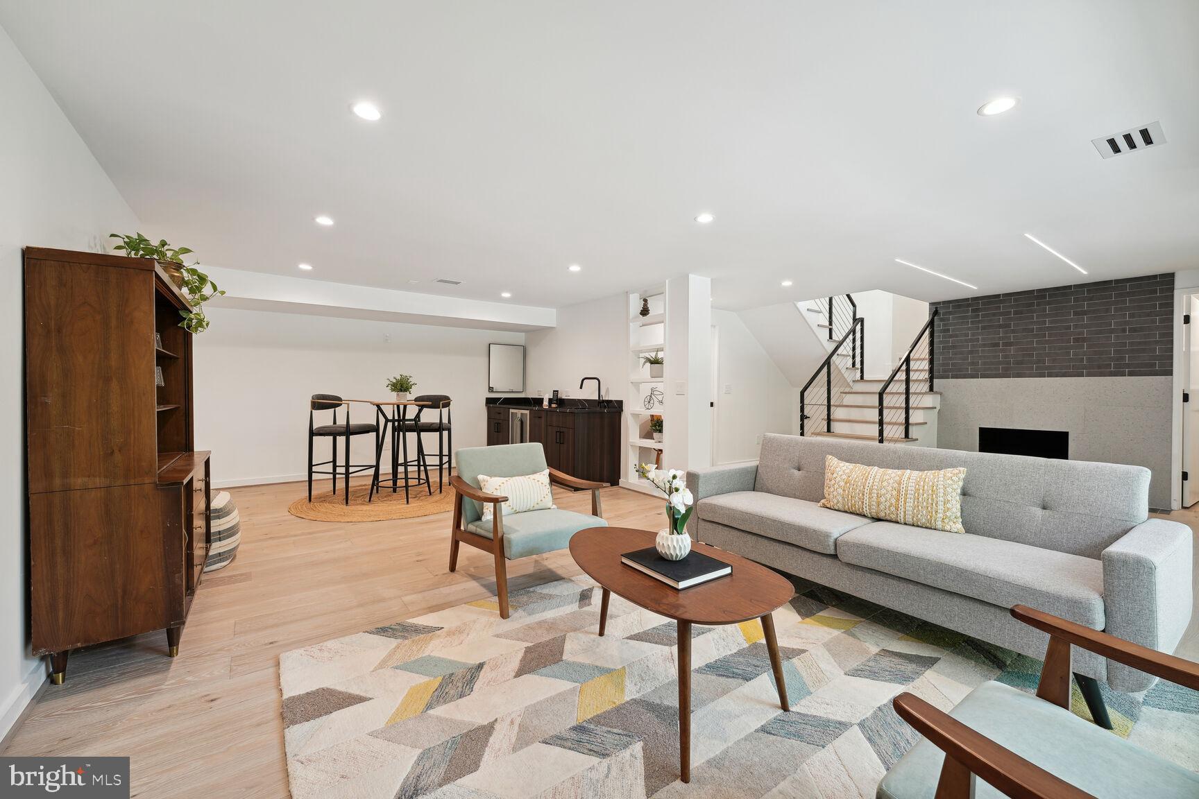 7318 Rippon Road Alexandria, VA 22307 - Photo 33 of 57