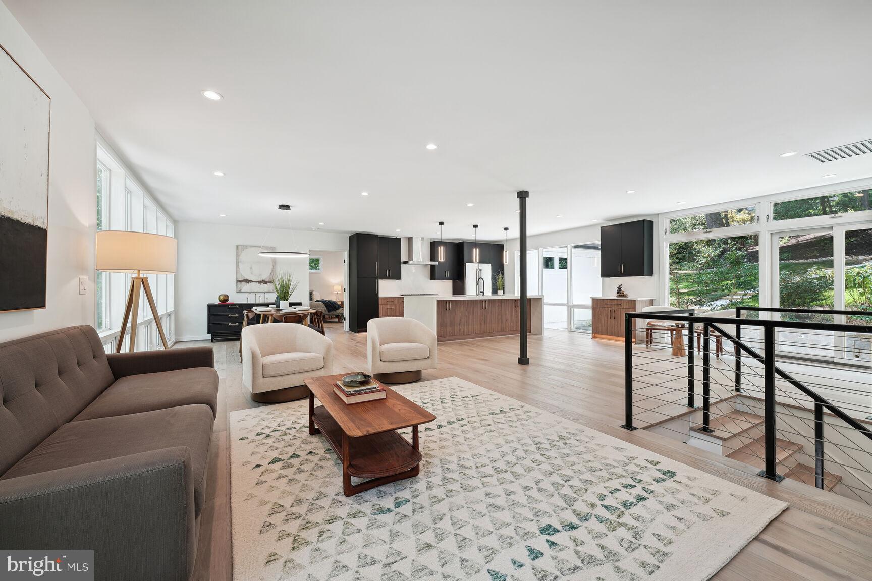 7318 Rippon Road Alexandria, VA 22307 - Photo 4 of 57 Living Room