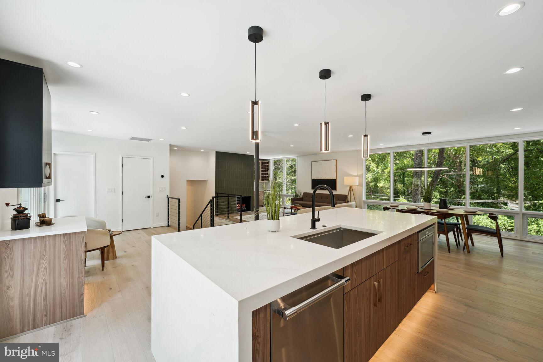 7318 Rippon Road Alexandria, VA 22307 - Photo 10 of 57 Kitchen