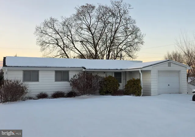 $275,000 | 125 Richard Street, Martinsburg, WV 25404