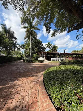 $10,000 | 5877 Southwest 123rd Avenue, Unit MAIN, Miami, FL 33183