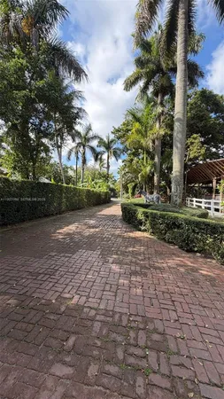 $10,000 | 5877 Southwest 123rd Avenue, Unit MAIN, Miami, FL 33183