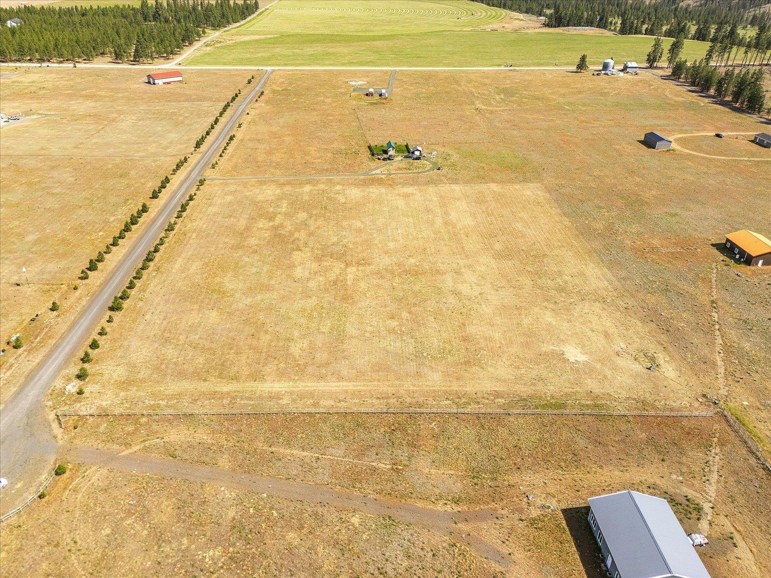 39754 Katy Lane North Davenport, WA 99122 - Photo 18 of 35