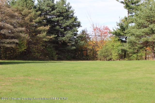 4233 Lansing Road Perry, MI 48872 - Photo 1 of 6 IMG_0178