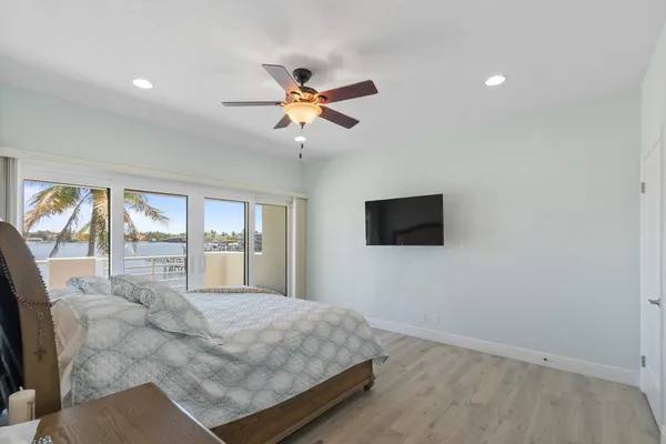 $5,000 | 316 North Lake Drive, Lantana, FL 33462