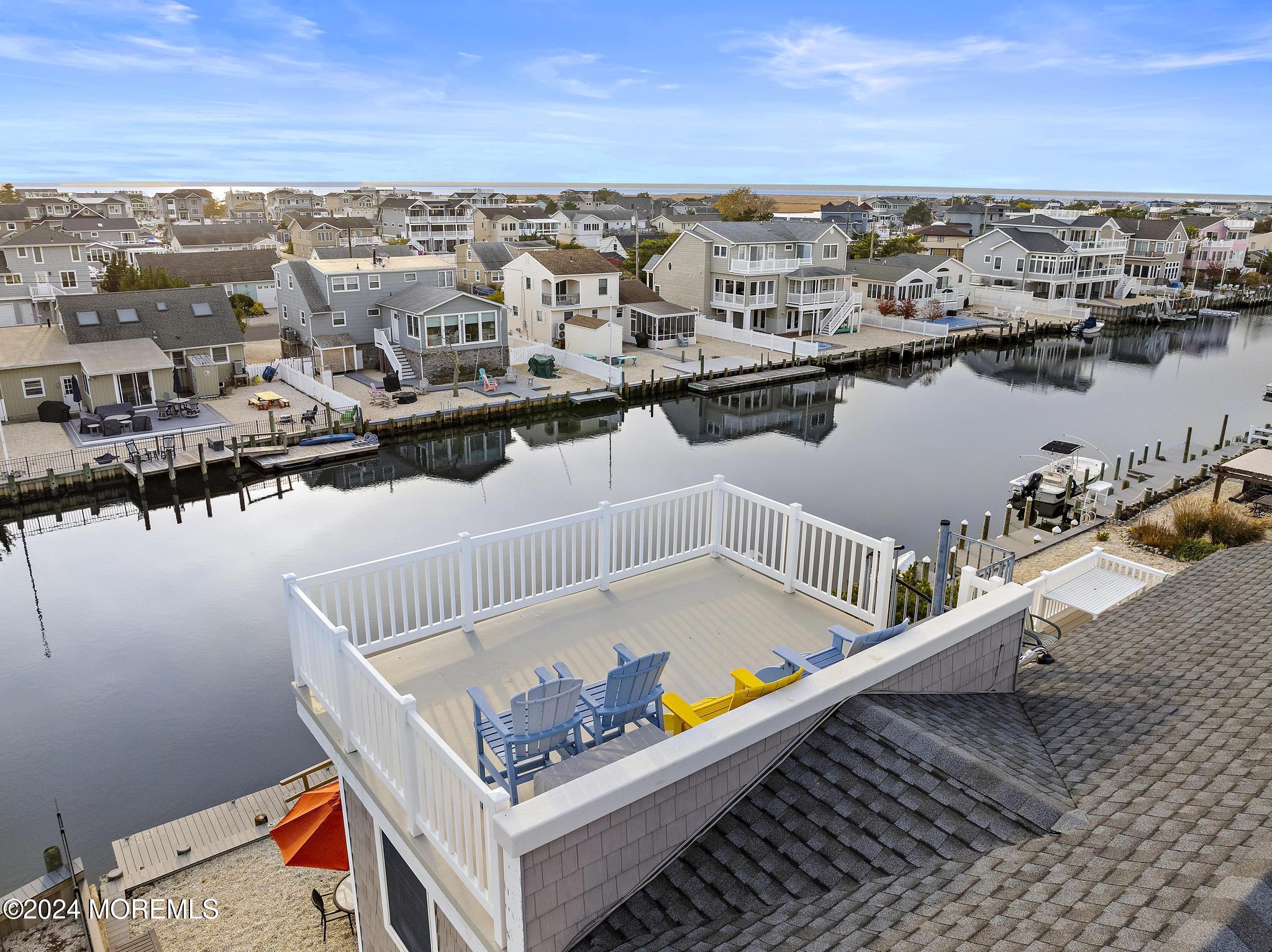 10 Arnold Boulevard Beach Haven, NJ 08008 - Photo 4 of 81 10 Arnold Blvd (7)