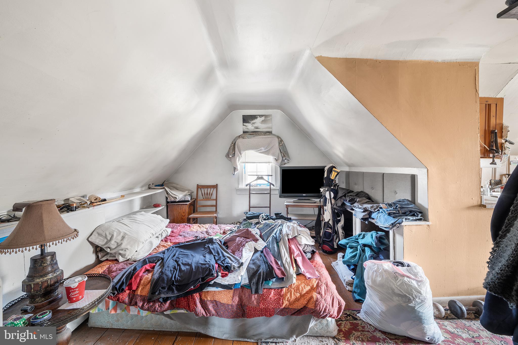 671 Leopard Road Berwyn, PA 19312 - Photo 26 of 29 3rd floor bedroom