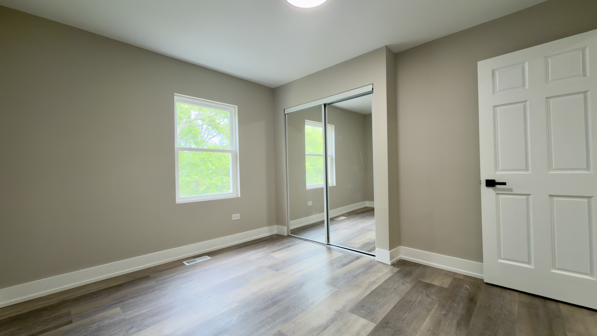 9759 Rutherford Avenue Oak Lawn, IL 60453 - Photo 43 of 46