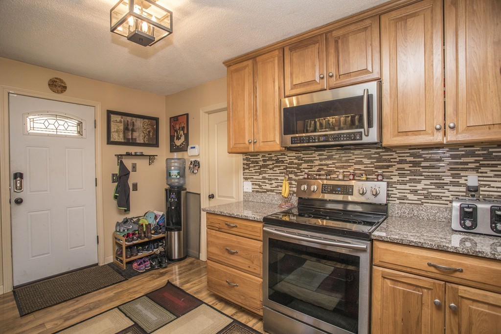 397 North Avenue Rochester, MA 02770 - Photo 14 of 29