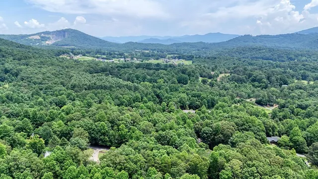 $474,000 | 2087 Wood Lake Lane, Young Harris, GA 30582