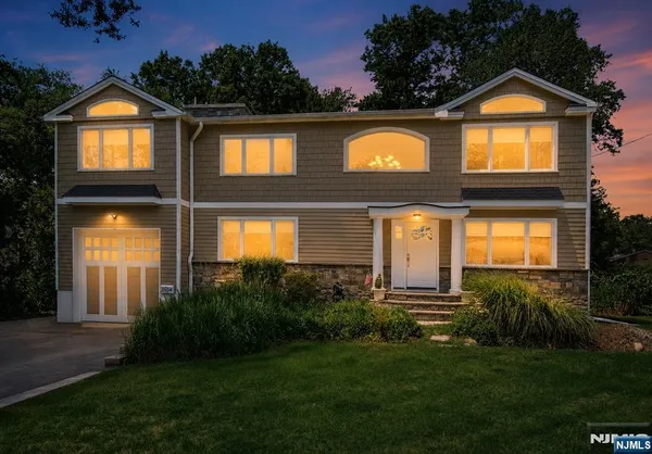 $1,049,999 | 2604 Cleveland Avenue, Washington Township, NJ 07676